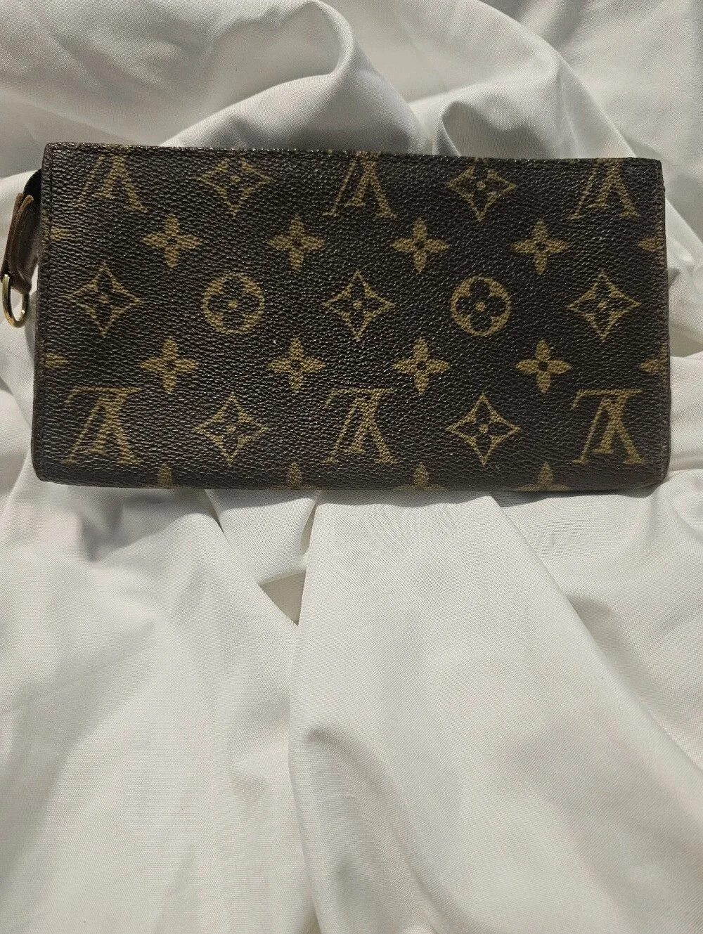 Louis Vuitton please damage